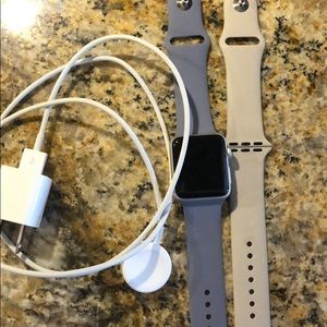 Apple Watch Series 3 - 38 mm with two bands